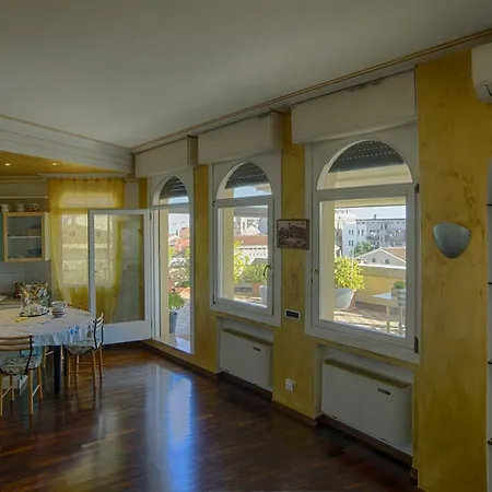 Attico Vittoria Apartment *